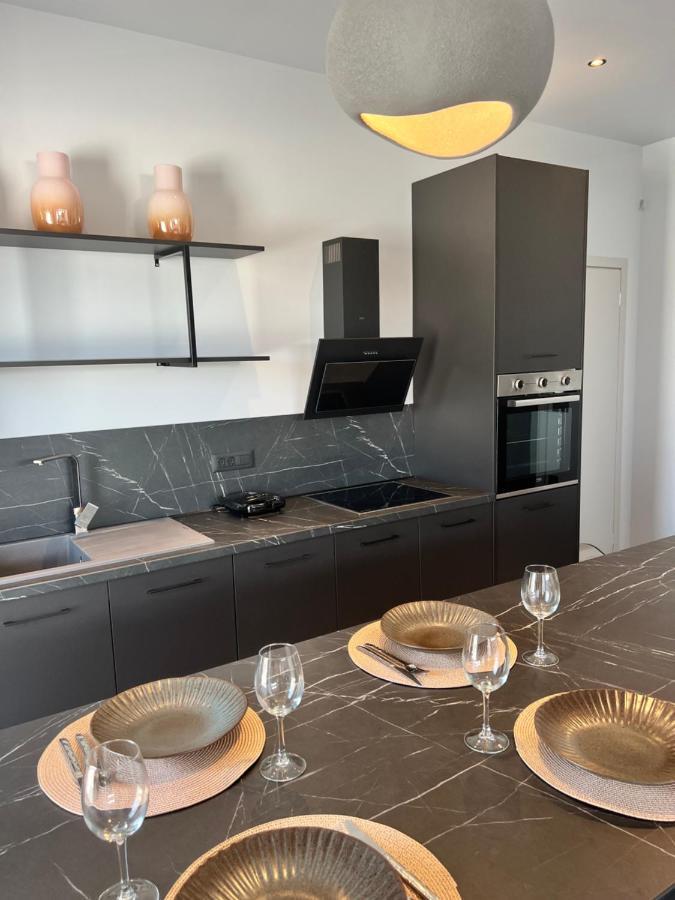Cora May Central Villa With Private Pool 200M To The Beach Faliraki Bagian luar foto