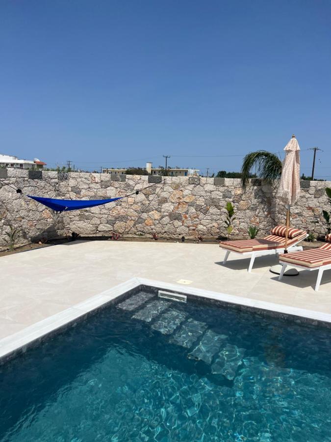 Cora May Central Villa With Private Pool 200M To The Beach Faliraki Bagian luar foto