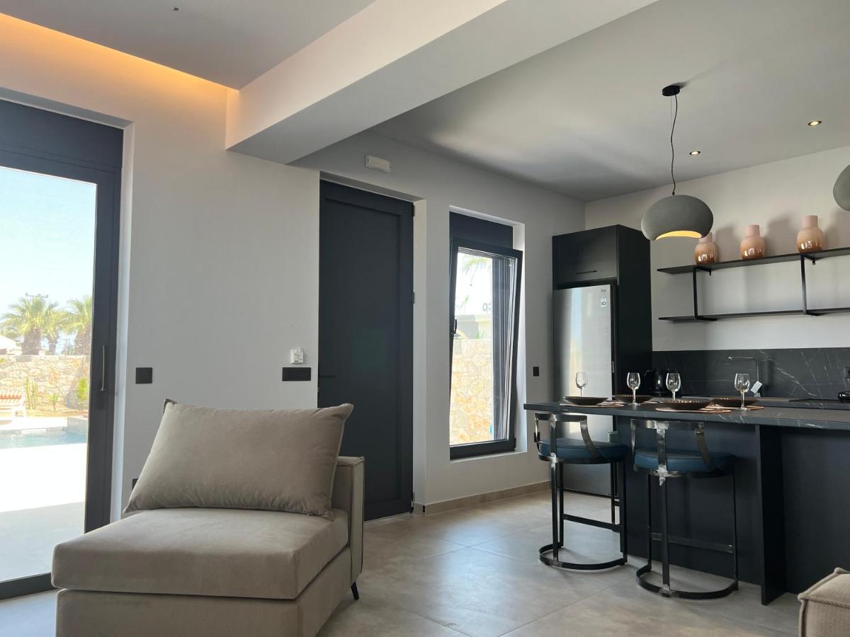 Cora May Central Villa With Private Pool 200M To The Beach Faliraki Bagian luar foto