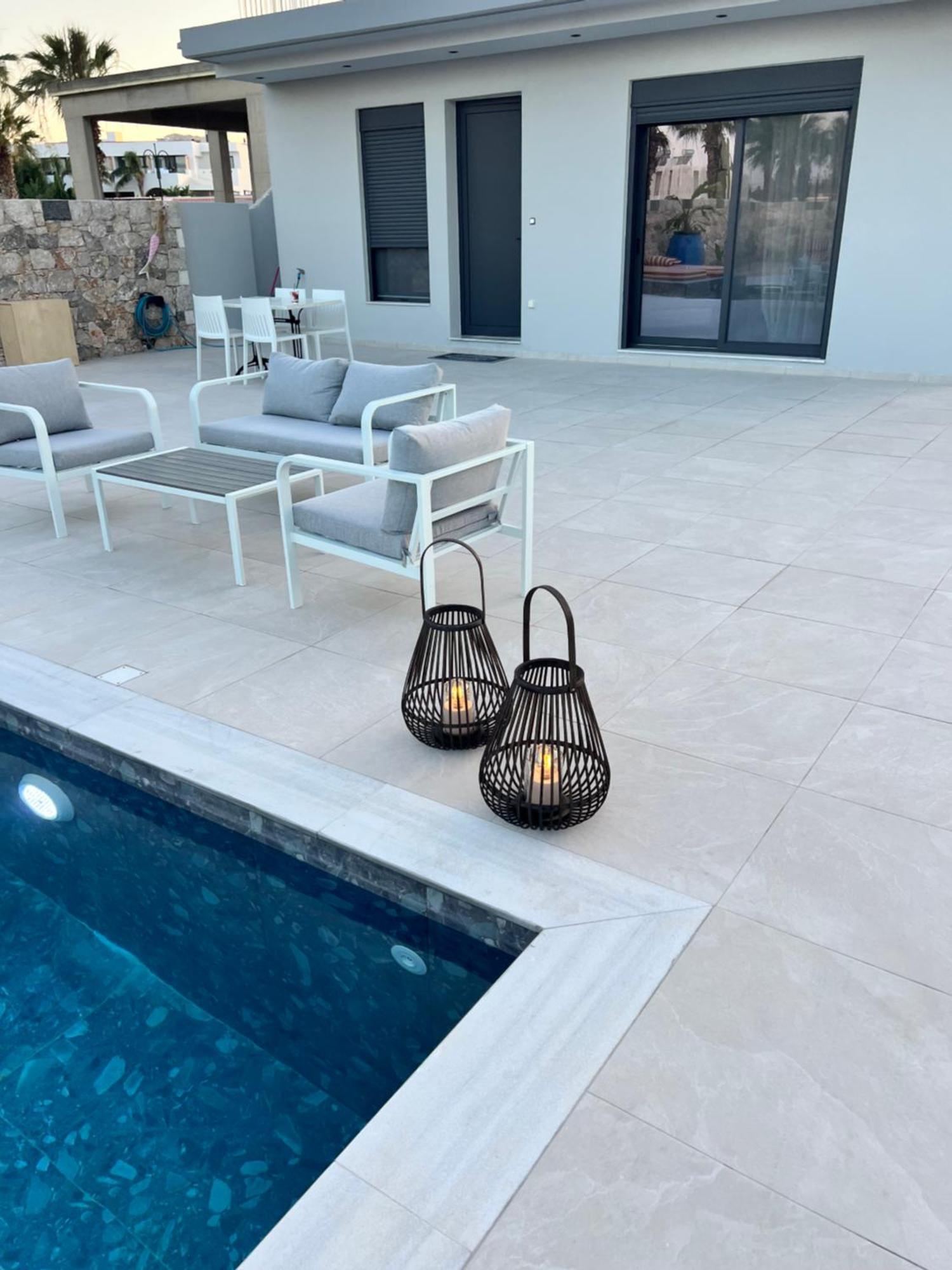 Cora May Central Villa With Private Pool 200M To The Beach Faliraki Bagian luar foto